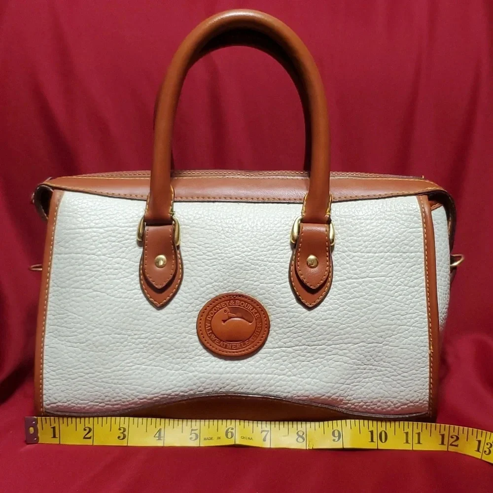 Dooney and bourke vintage white tan leather handbag dr bag style. - Picture 3 of 13